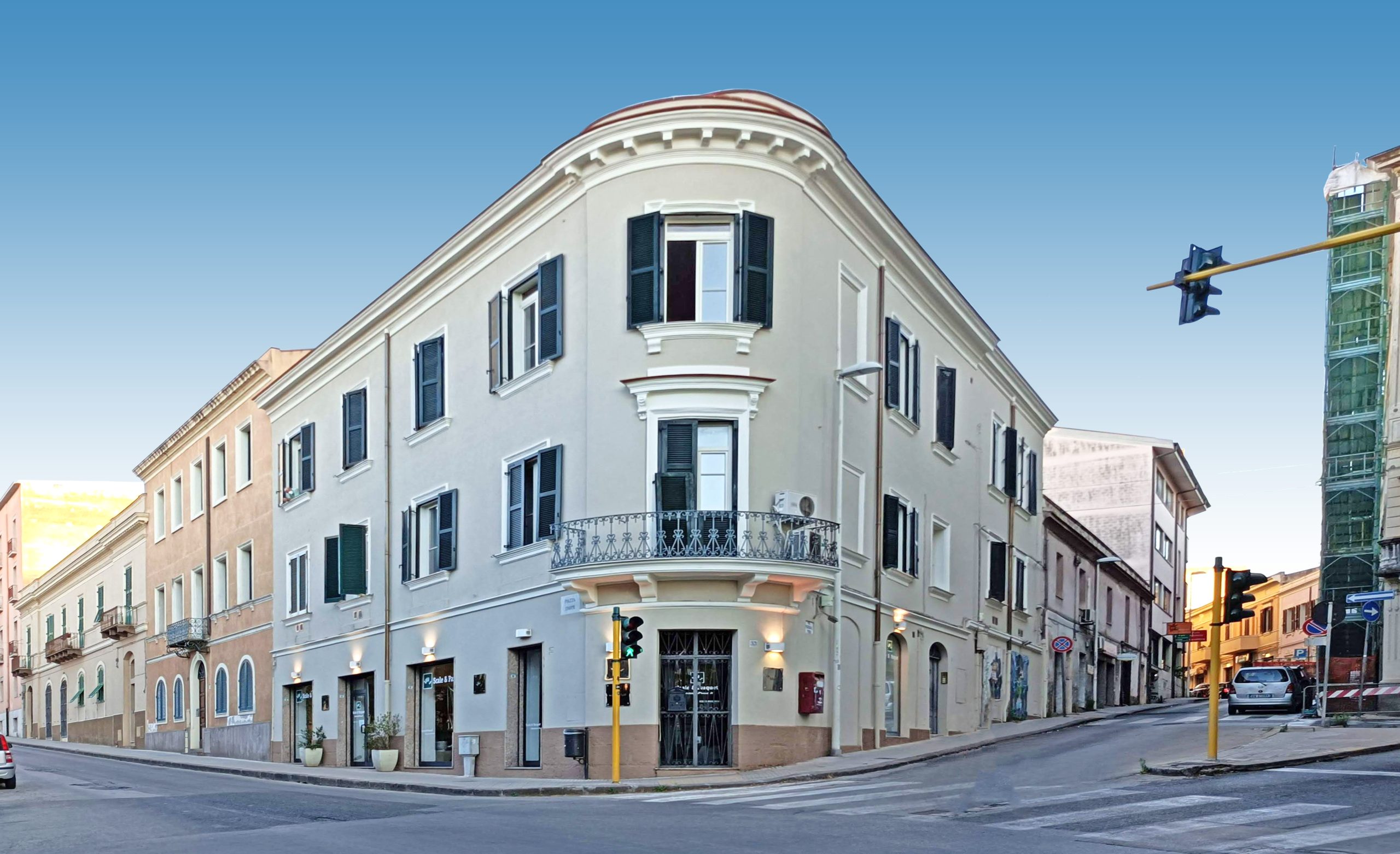 Rifacimento Facciate Edificio Piazza D’Armi angolo via P. Paoli